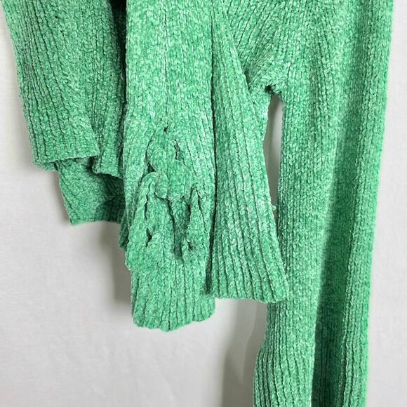 Lovers + Friends M Green Chenille Crop Bell Sleeve - Picture 2 of 6